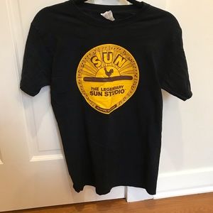 Sun Studio T-shirt size small
